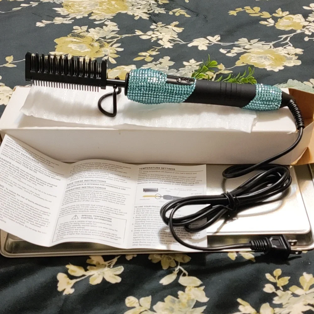 Black and blue jeweled pressing comb